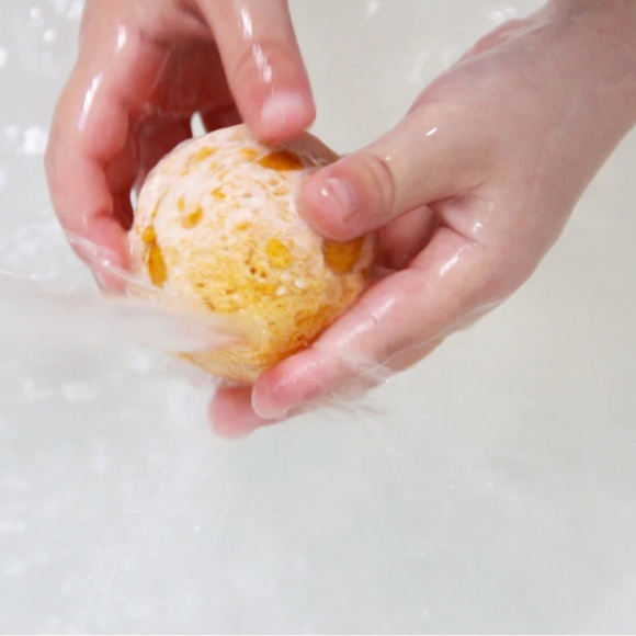 Pacha Co. Kids Natural Bath Bombs, Fluff, and Crayons - Picture 2 of 7